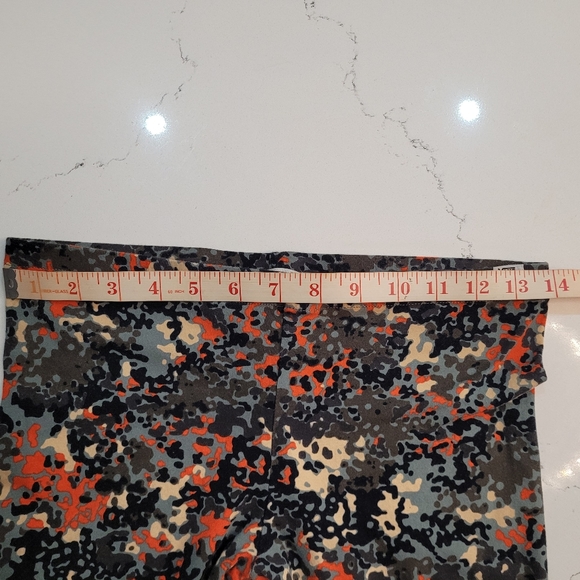 Vans Leggings - women's size Large - Picture 10 of 11